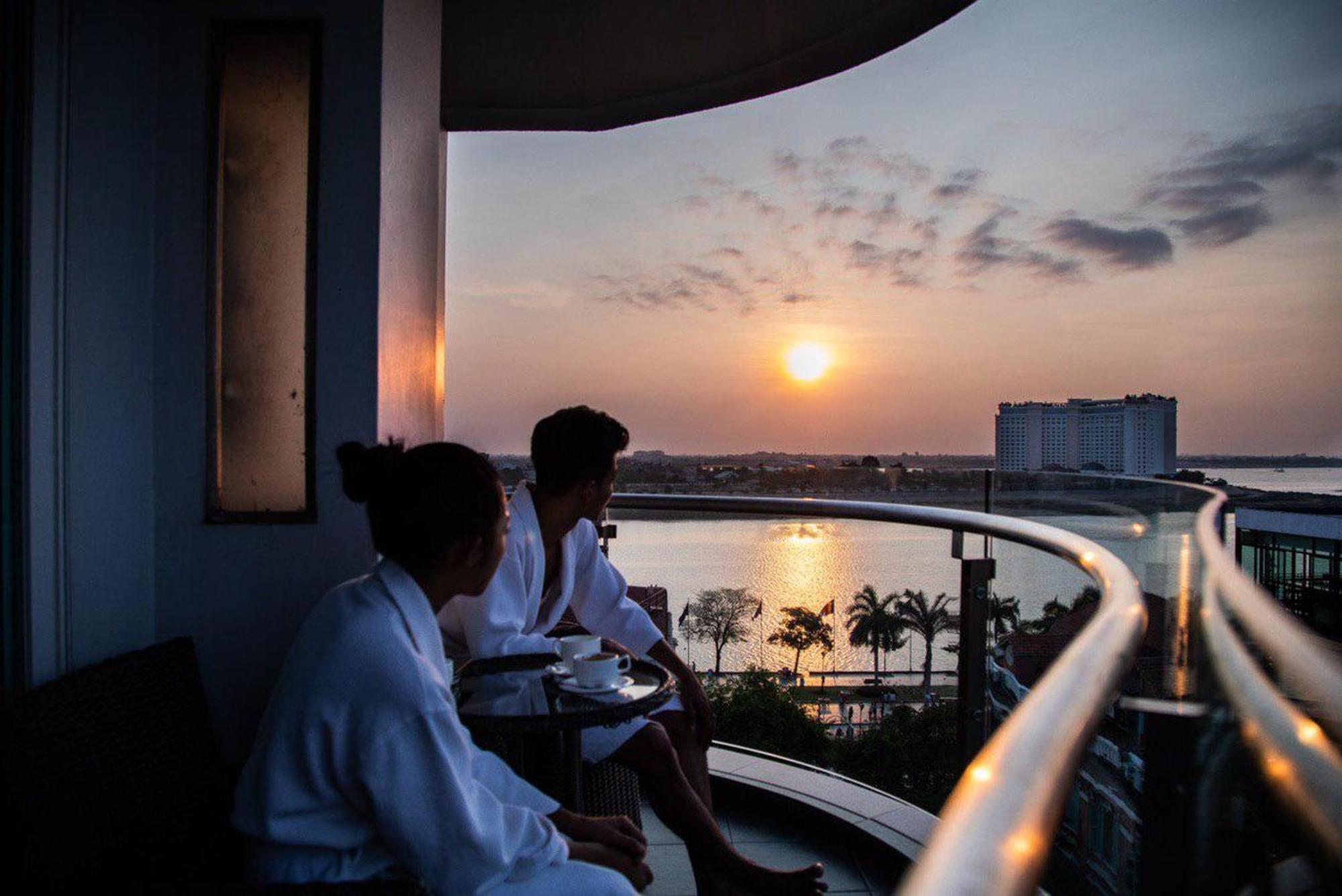 Harmony Phnom Penh Hotel Экстерьер фото